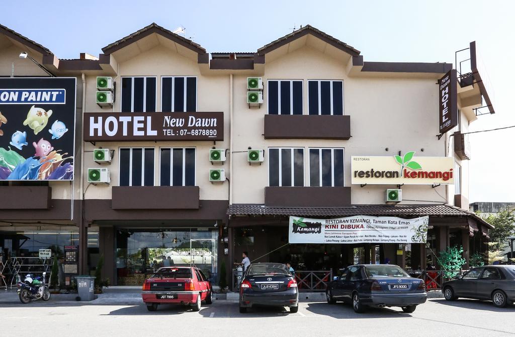 New Dawn Hotel Pontian Sdn Bhd Pontian Kecil Exterior photo