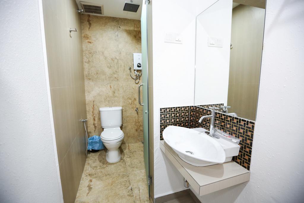 New Dawn Hotel Pontian Sdn Bhd Pontian Kecil Room photo